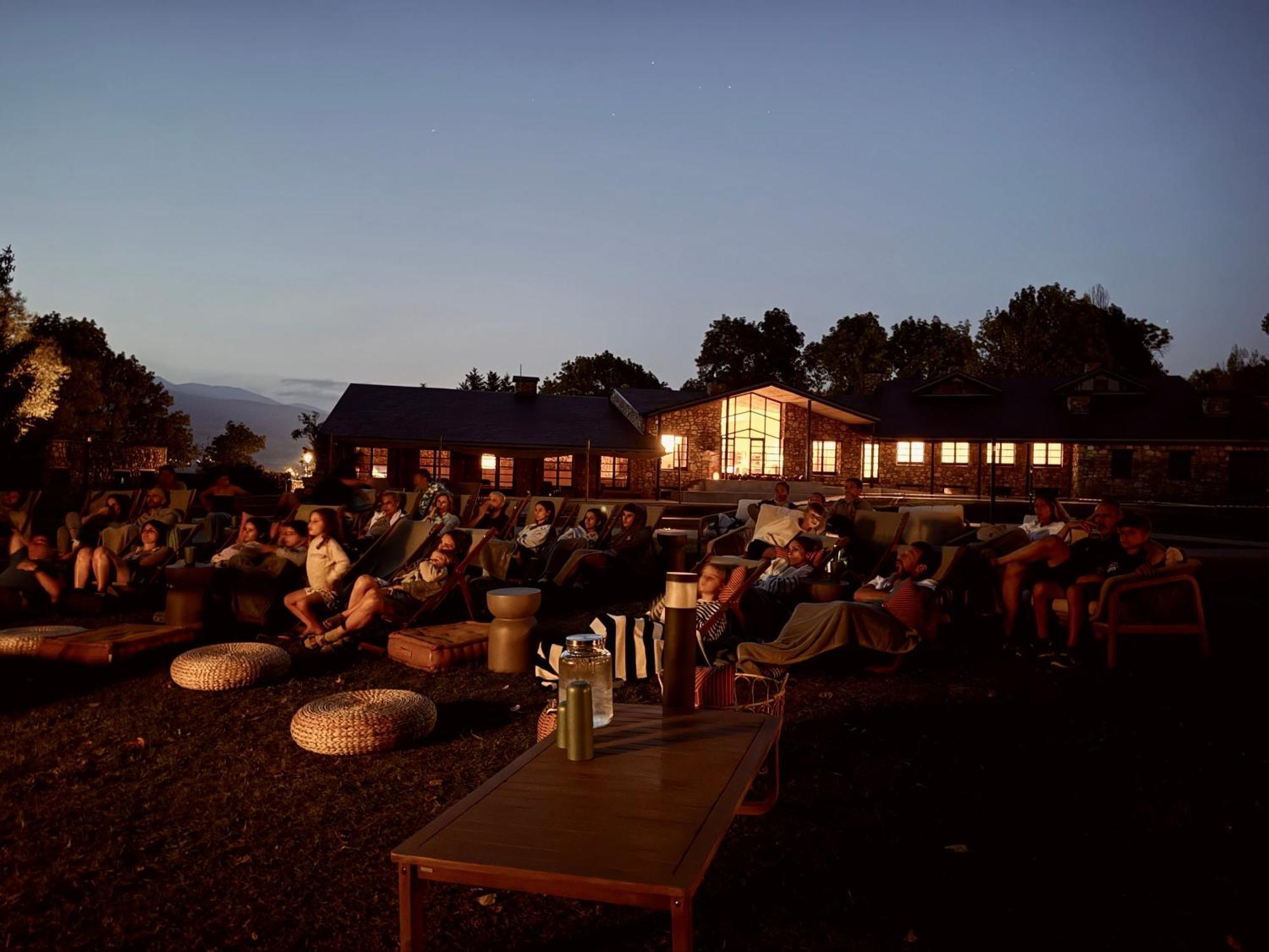 Hotel Basecamps Cerdanya Caixans Exterior foto